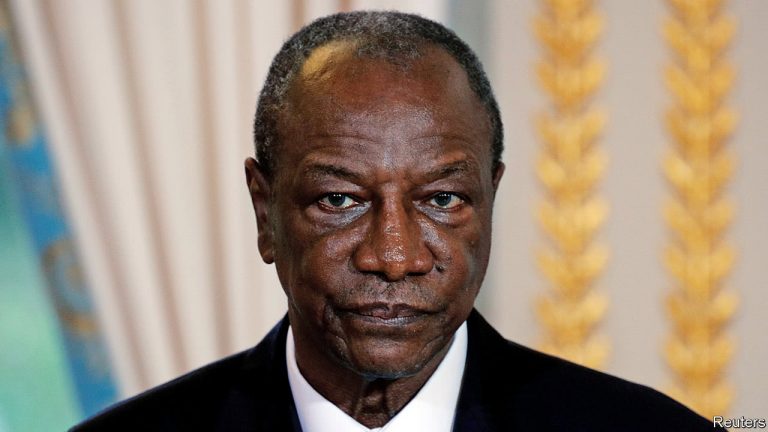 Le Troisième Mandat du Président Alpha Condé Pousse la Guinée au Bord de l’Effondrement de l’Etat de Droit