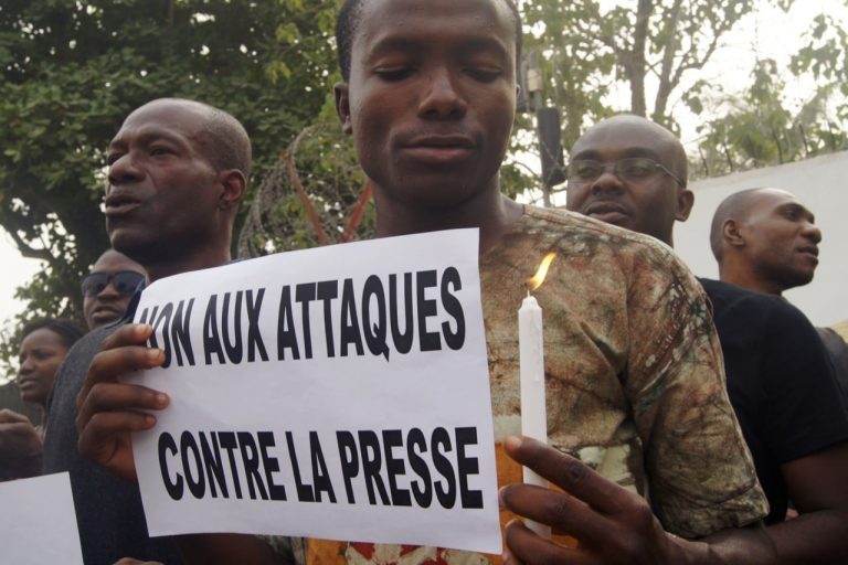 La MFWA Condamne les Menaces de Mort contre un Journaliste Ghanéen et Demande à la Police de le Protéger