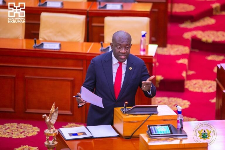 Accès à l’information : Le ministre de l’information du Ghana salue le travail de la MFWA