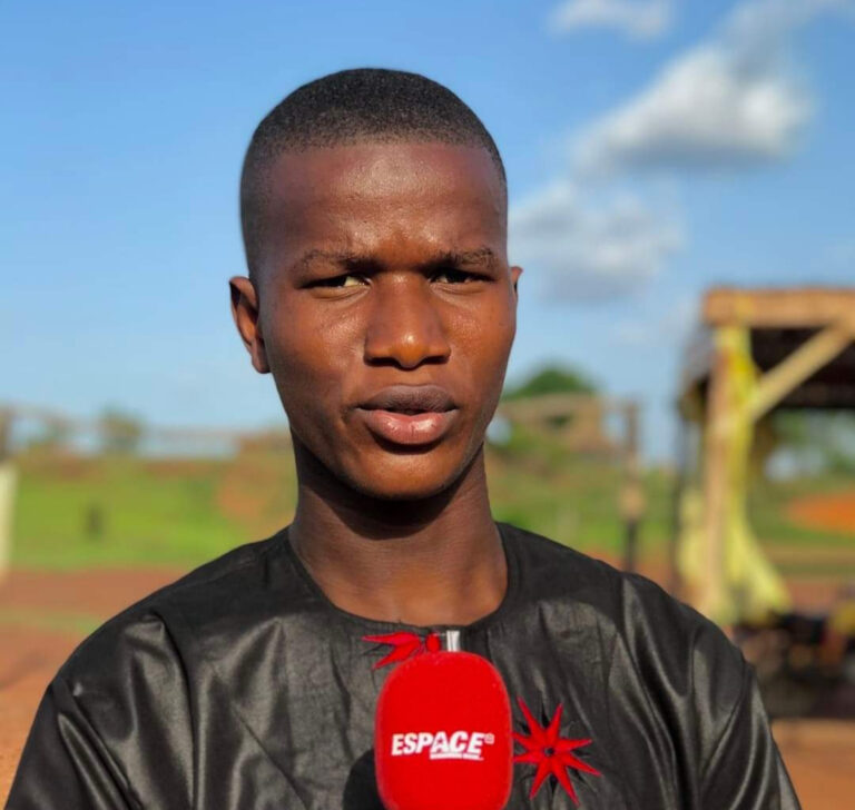 Guinée : Des soldats agressent un journaliste pour avoir pris des photos d’une opération de démolition